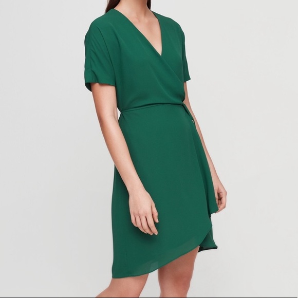 Aritzia Dresses & Skirts - Wallace wrap dress